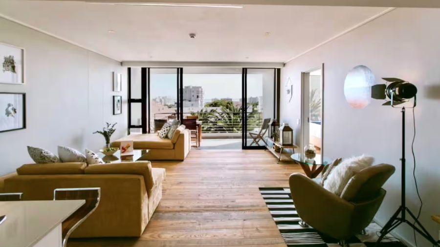 To Let 2 Bedroom Property for Rent in Green Point Western Cape